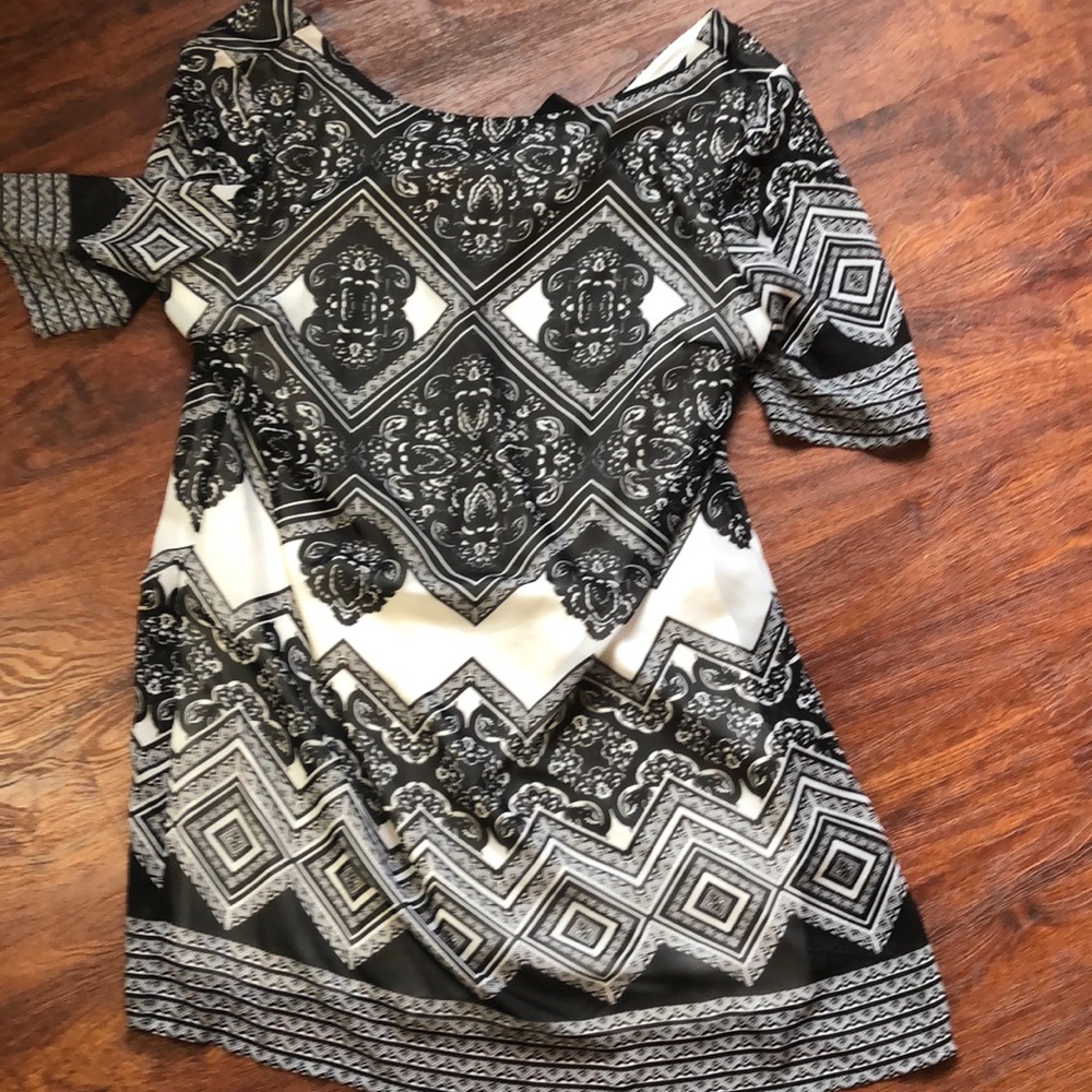 Bisou 💜Bisou dress 16 black white bow on back